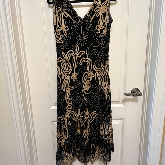 A black & gold lace (ish) Cartise cocktail dress size 14 - Picture 1 of 3